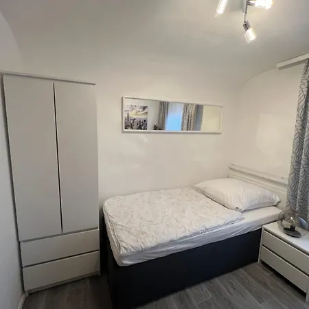 Einzelzimmer Mit Privatem Bad Naehe Ulmer Donautal - Ideal Fuer Geschaeftsreisen Lejlighed *